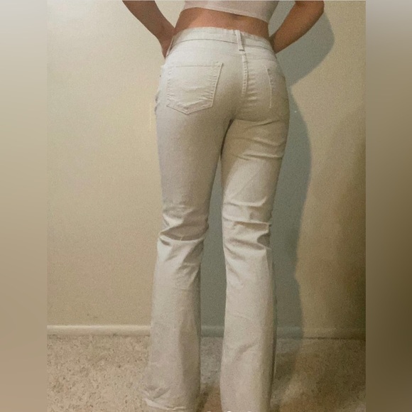 Levi cream/beige bootcut jeans - Picture 2 of 3